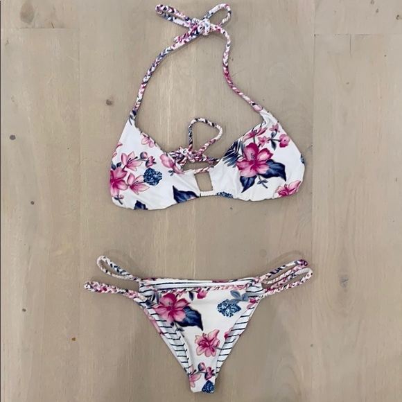 Frankie's Bikinis Other - Frankie’s Bikinis Oceanside Top + Bottom